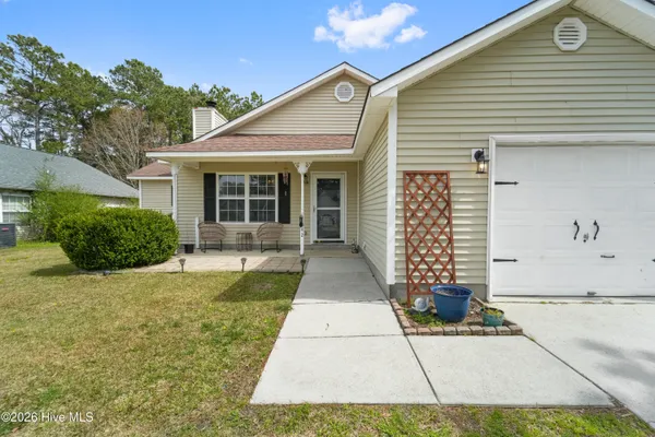 $279,900 | 342 Palamino Trail, Jacksonville, NC 28546
