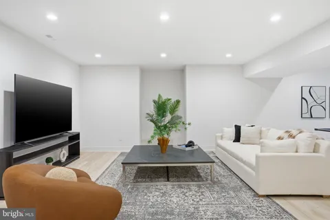$3,199,995 | 1608 Wrightson Drive, McLean, VA 22101