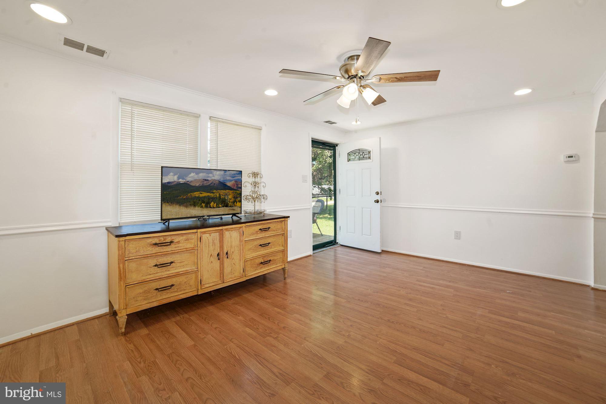 9033 Dumhart Road Laurel, MD 20723 - Photo 18 of 35 Gallery Image 18