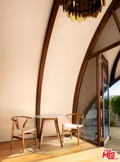 $1,450,000 | 34550 Mulholland Highway, Malibu, CA 90265