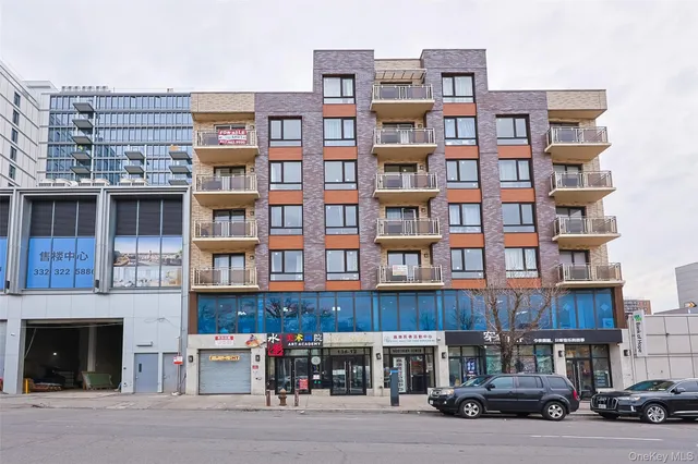 $2,550 | 138-12 Northern Boulevard, Unit 7F | Downtown Flushing