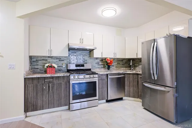 $2,550 | 138-12 Northern Boulevard, Unit 7F | Downtown Flushing