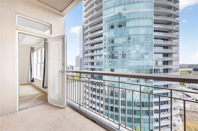 $275,000 | 3334 Peachtree Road Northeast, Unit 905, Atlanta, GA 30326
