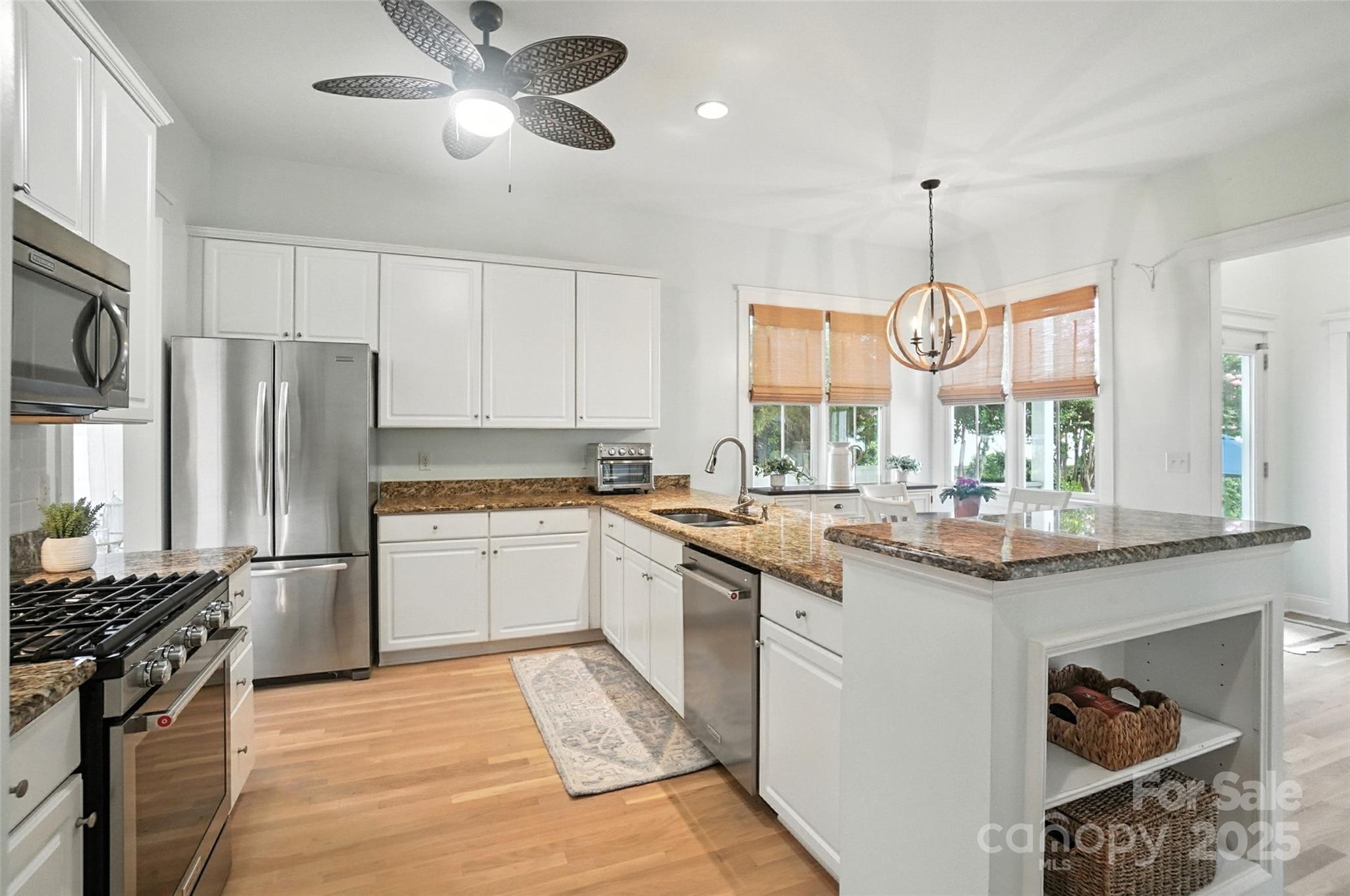 1379 Barnett Woods Fort Mill, SC 29708 - Photo 16 of 48 Gallery Image 16