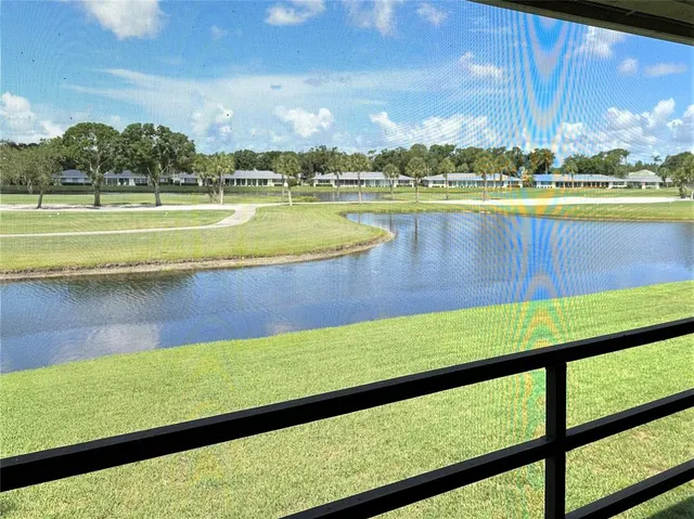 $1,750 | 7050 Fairway Bend Lane, Unit 266, Sarasota, FL 34243