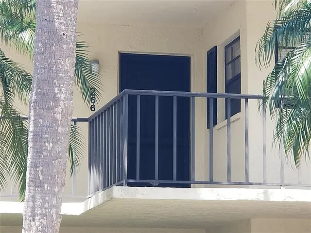 $1,750 | 7050 Fairway Bend Lane, Unit 266, Sarasota, FL 34243