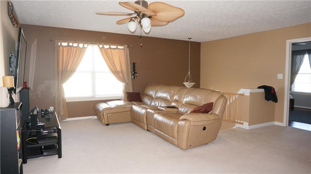 1257 Summer Ridge Lane Brownsburg, IN 46112 - Photo 11 of 24 Gallery Image 11