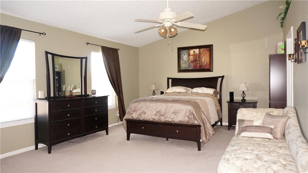 1257 Summer Ridge Lane Brownsburg, IN 46112 - Photo 12 of 24 Gallery Image 12