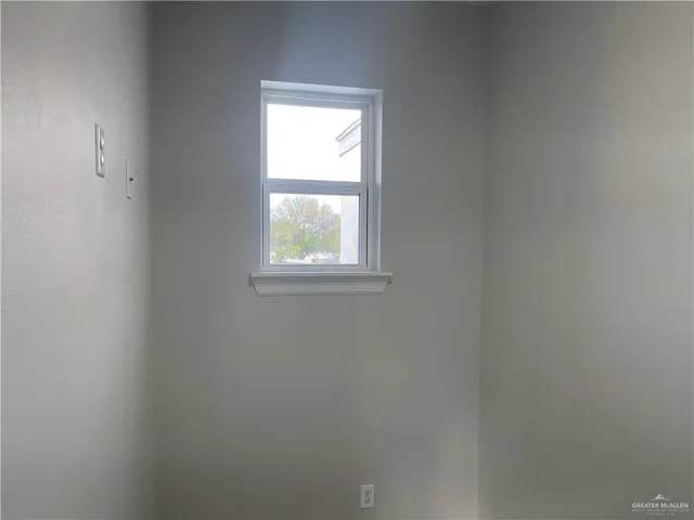 $1,775 | 5515 North Crown Point, Pharr, TX 78577