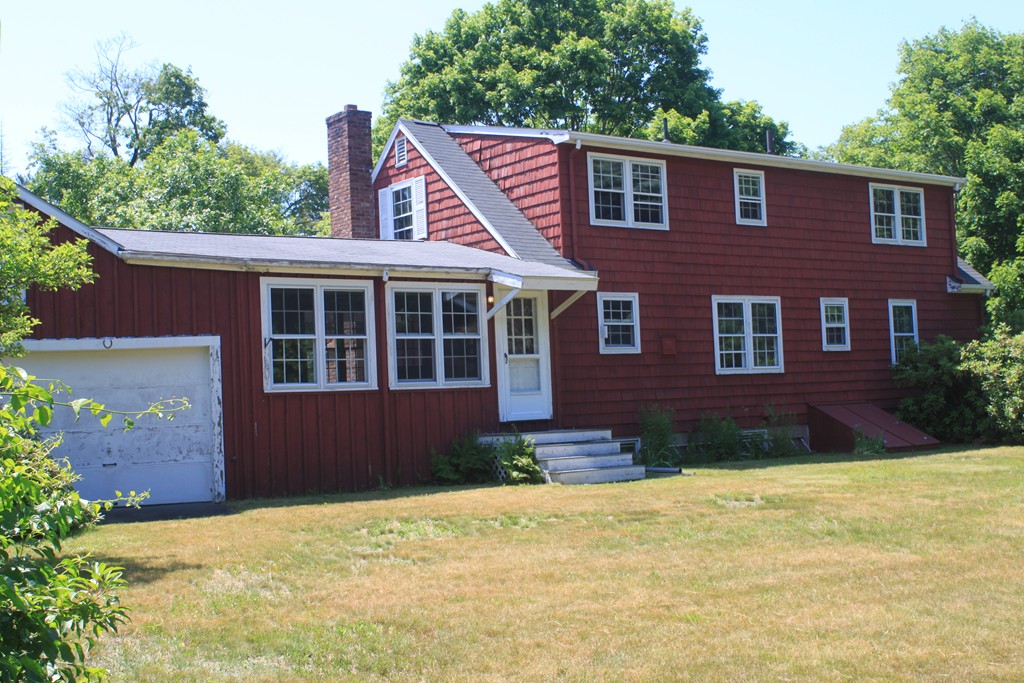 13 Haverhill Road Topsfield, MA 01983 - Photo 20 of 20 a view of a house with a yard