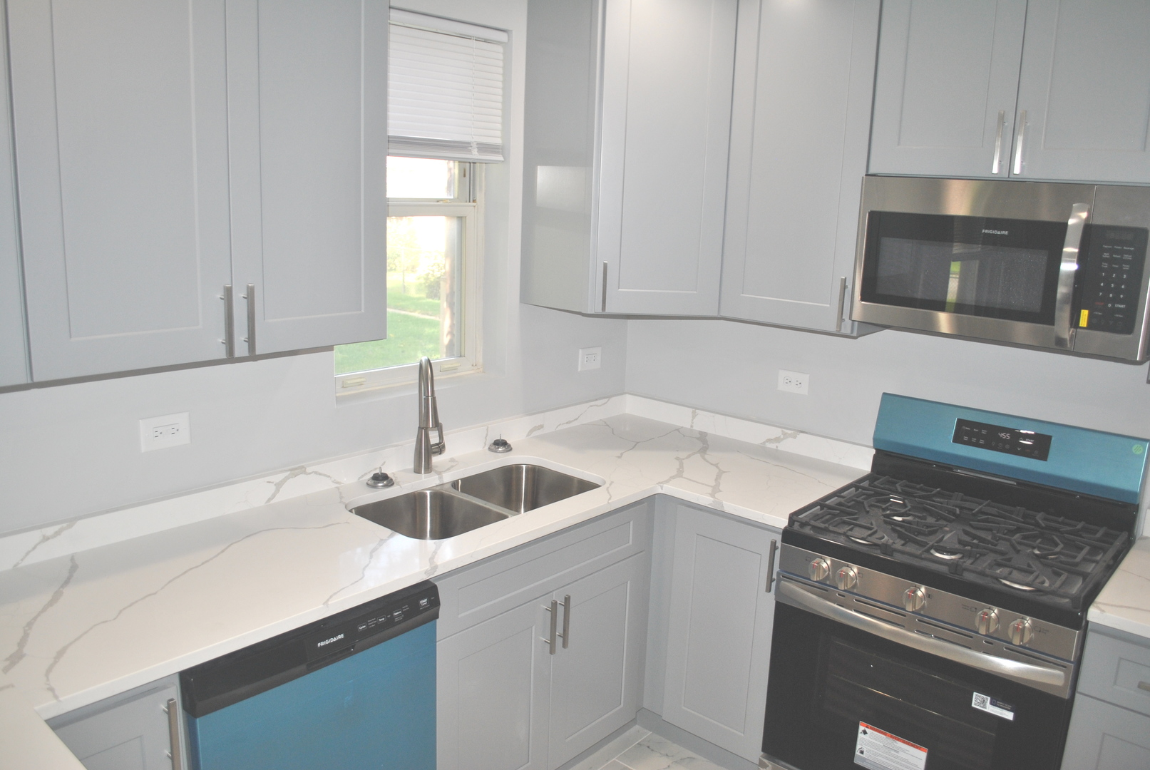 10052 South Green Street Chicago, IL 60643 - Photo 5 of 22 a kitchen with stainless steel appliances granite countertop a sink stove and cabinets