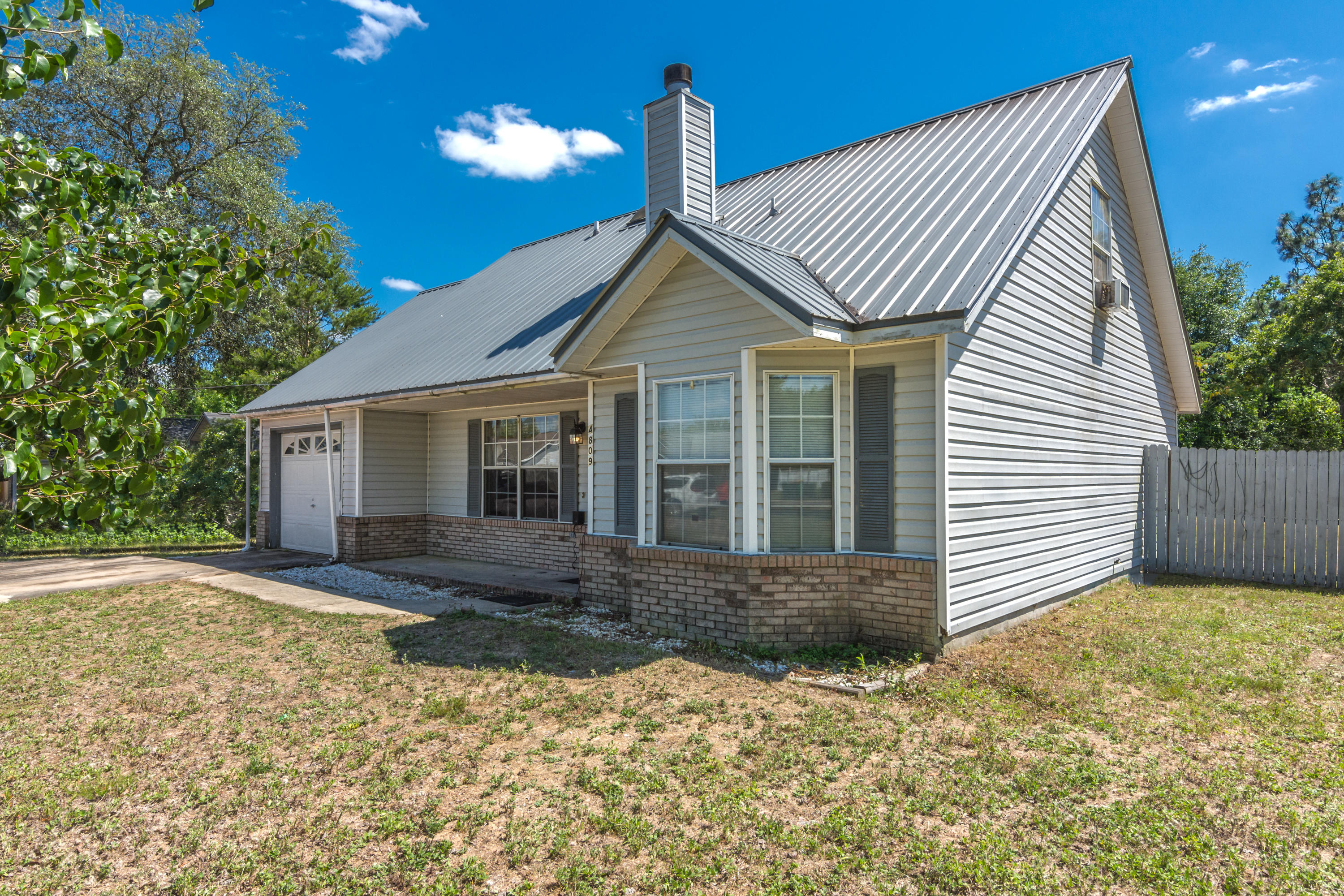 4809 Young Road Crestview, FL 32539 - Photo 3 of 21 4809 Young Rd Exterior-3