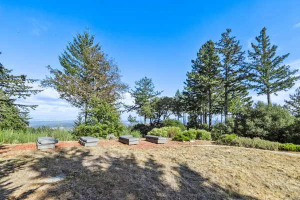 $3,288,000 | 16501 Skyline Boulevard, Woodside, CA 94062