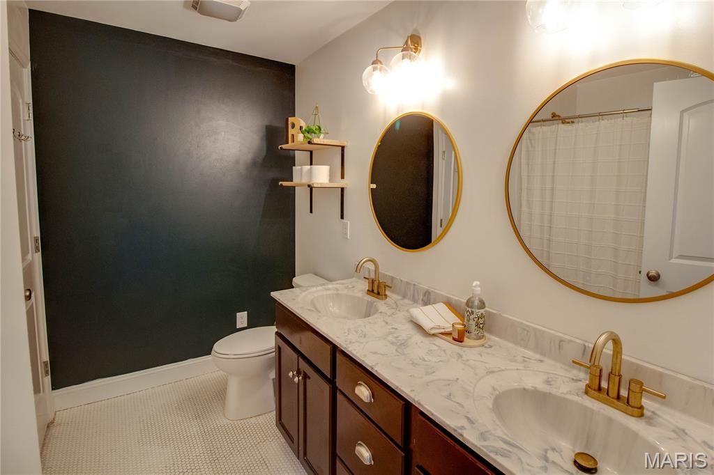 1502 Autumn Street Godfrey, IL 62035 - Photo 21 of 52