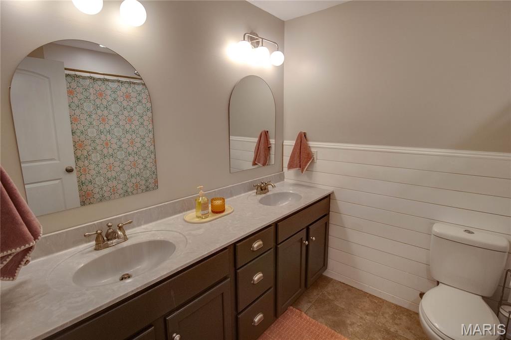 1502 Autumn Street Godfrey, IL 62035 - Photo 26 of 52