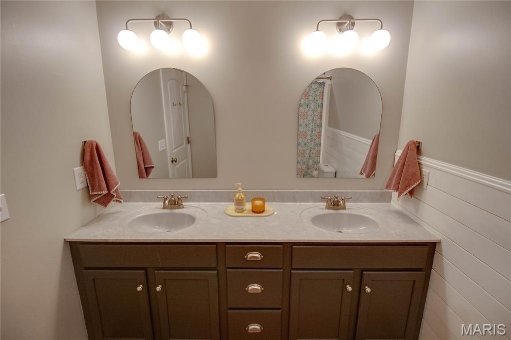 1502 Autumn Street Godfrey, IL 62035 - Photo 28 of 52