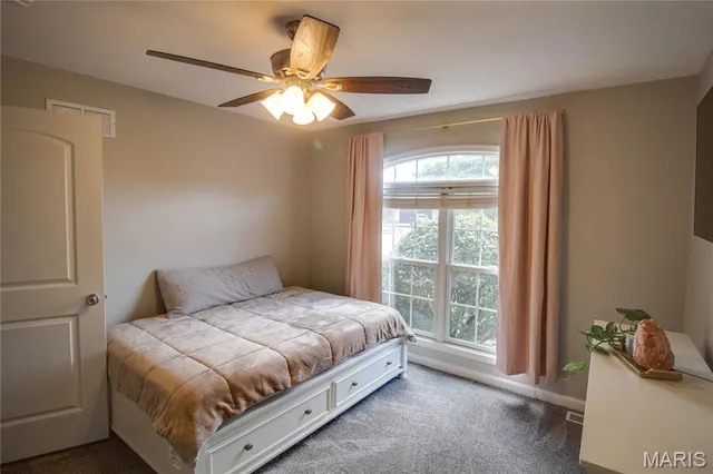 $400,000 | 1502 Autumn Street, Godfrey, IL 62035