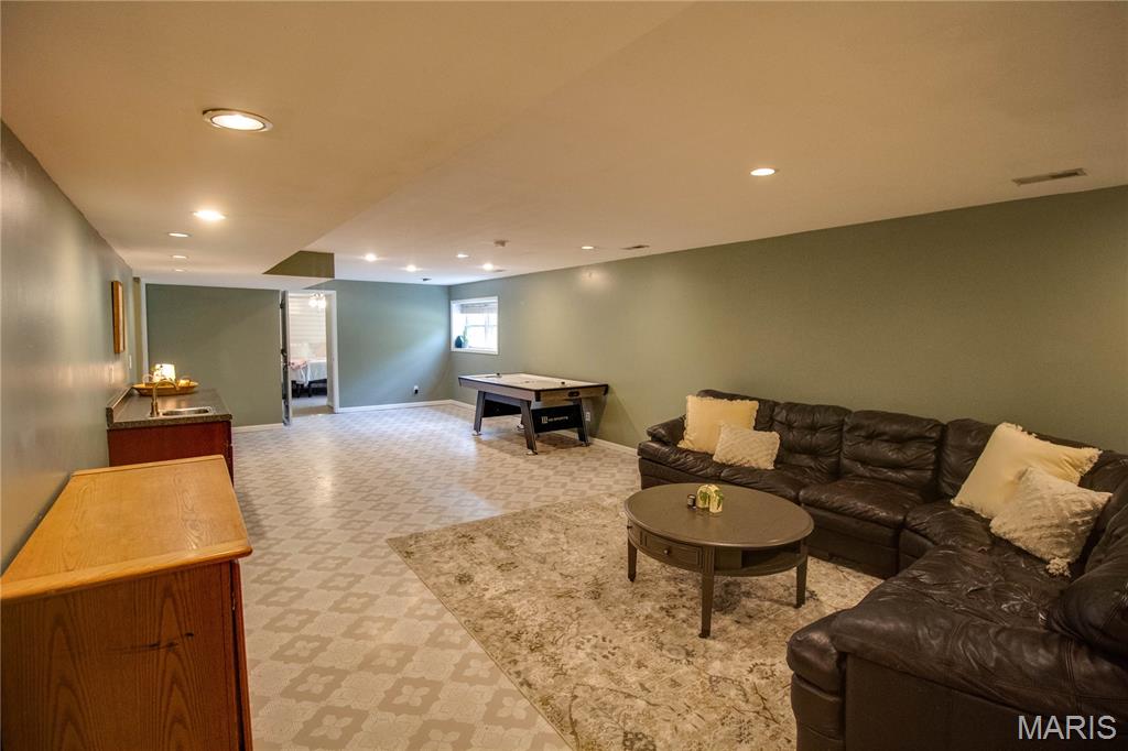 1502 Autumn Street Godfrey, IL 62035 - Photo 34 of 52