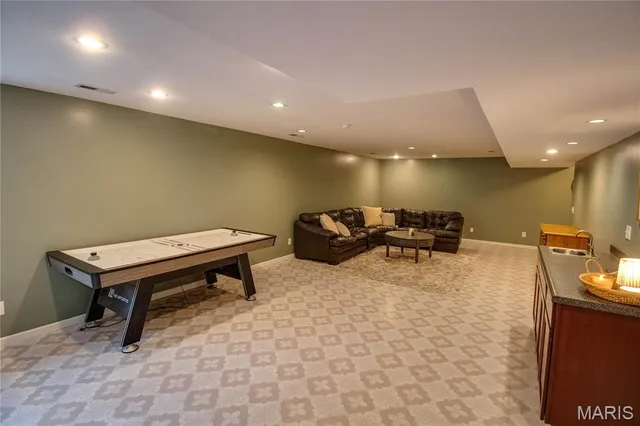 $400,000 | 1502 Autumn Street, Godfrey, IL 62035