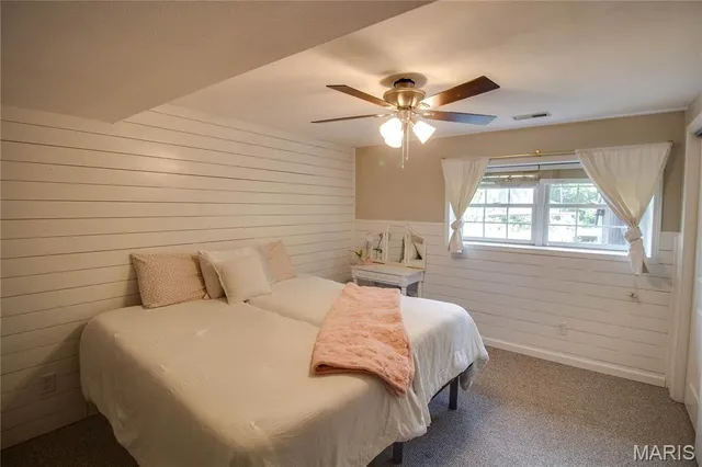 $400,000 | 1502 Autumn Street, Godfrey, IL 62035