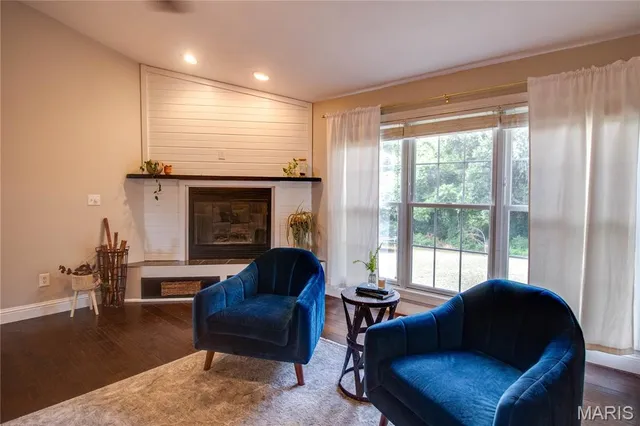 $400,000 | 1502 Autumn Street, Godfrey, IL 62035