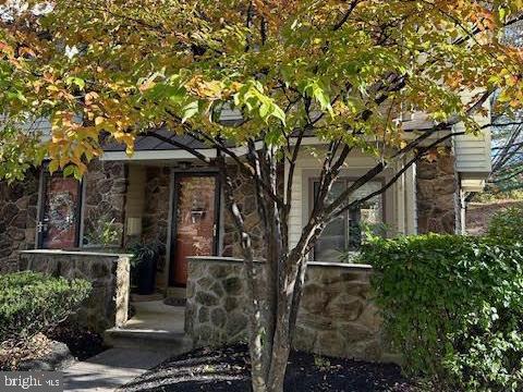 28 Flintlock Lane Chesterbrook, PA 19087 - Photo 2 of 6