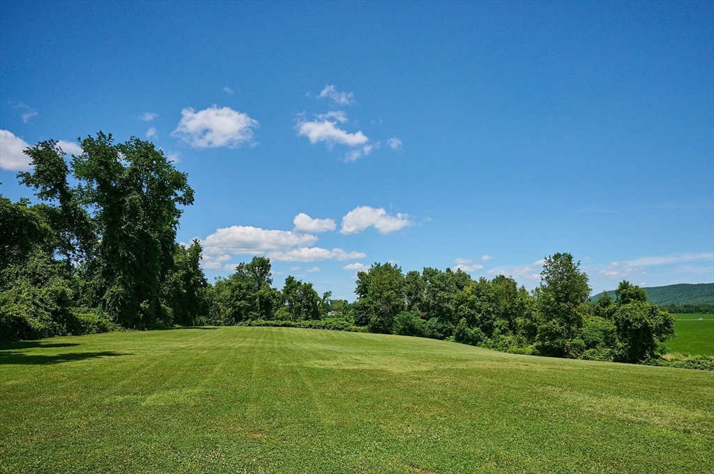 34 Plain Road Deerfield, MA 01373 - Photo 9 of 38
