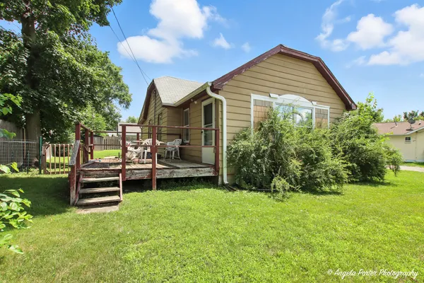 $179,900 | 42517 North Poplar Street, Antioch, IL 60002