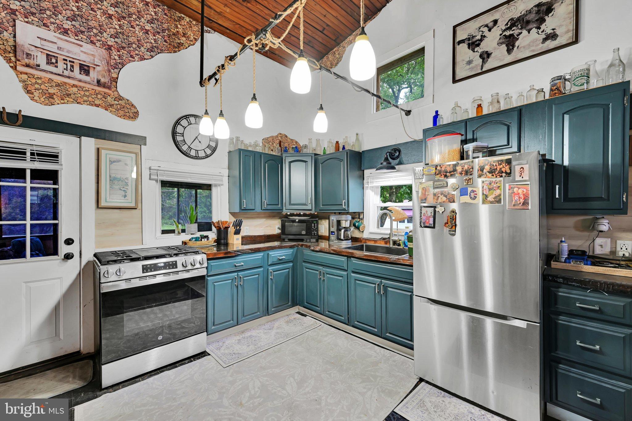 1443 Railroad Road Leesport, PA 19533 - Photo 12 of 34 Kitchen