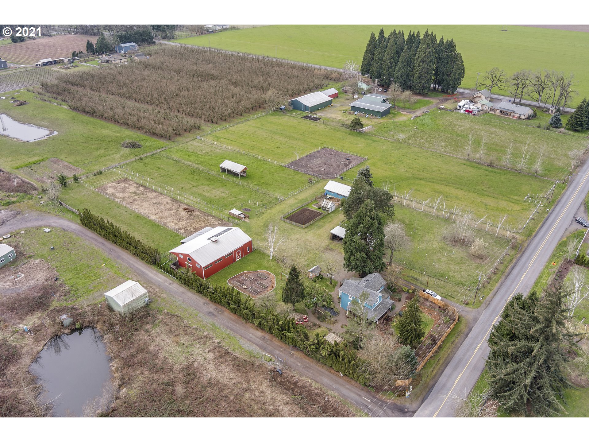 7150 South Barnards Road Canby, OR 97013 - Photo 13 of 32 a view of a lake from a balcony