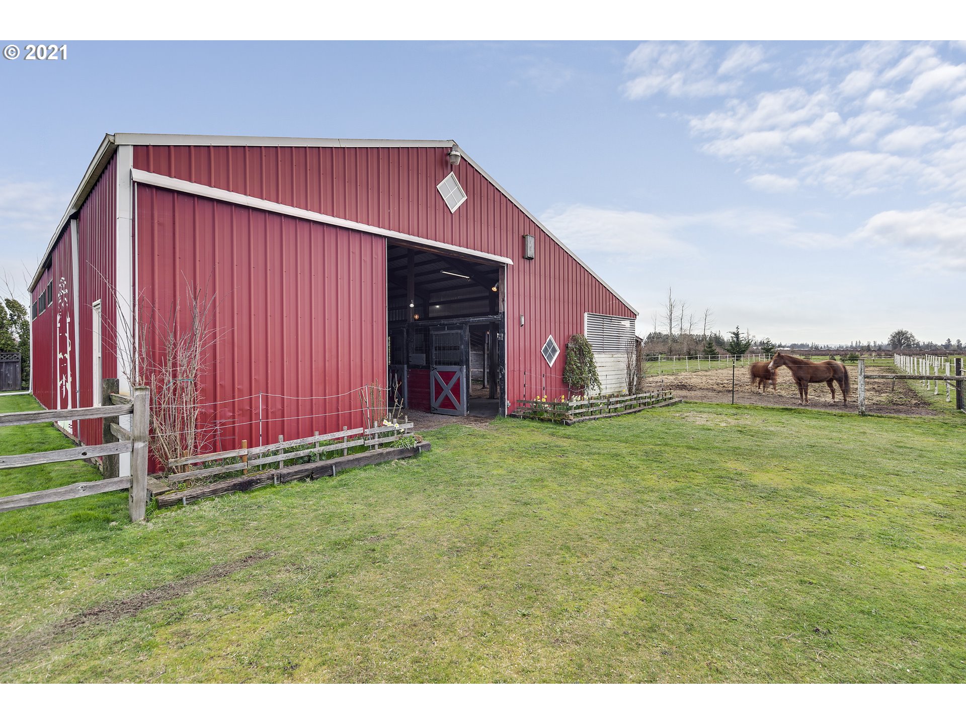 7150 South Barnards Road Canby, OR 97013 - Photo 15 of 32 a view of a backyard