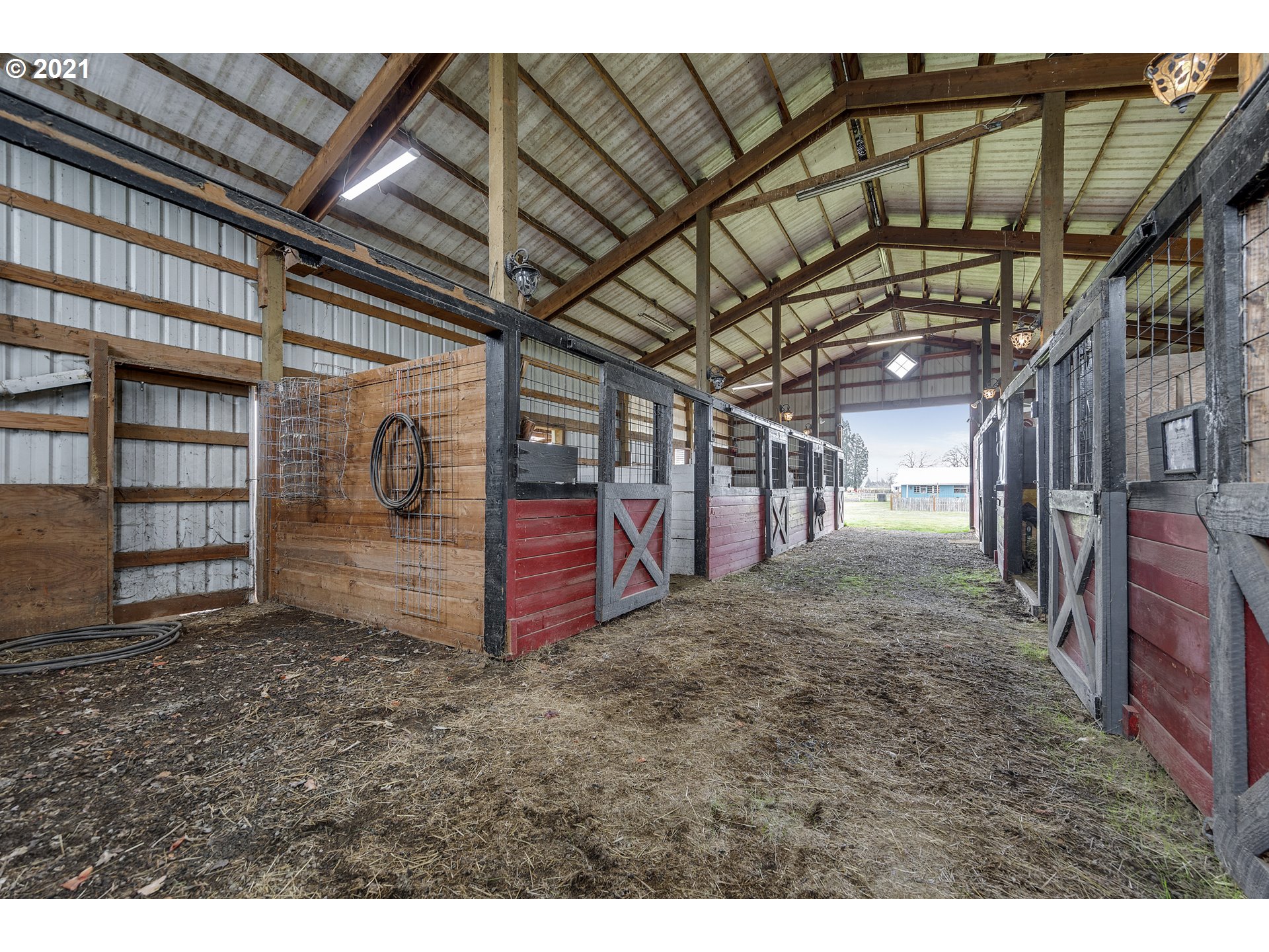 7150 South Barnards Road Canby, OR 97013 - Photo 18 of 32