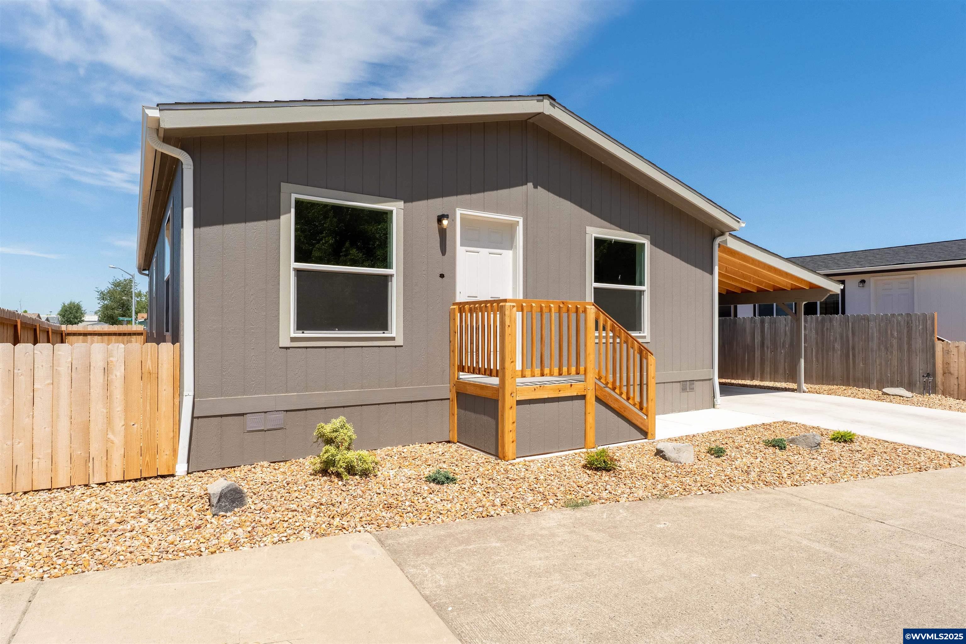 200 Market Street, Unit 222 Lebanon, OR 97355 - Photo 1 of 22