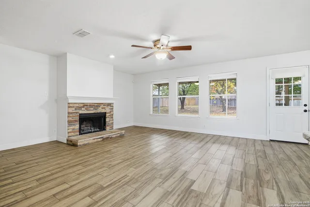 $2,700 | 7442 Tall Cedar, San Antonio, TX 78249