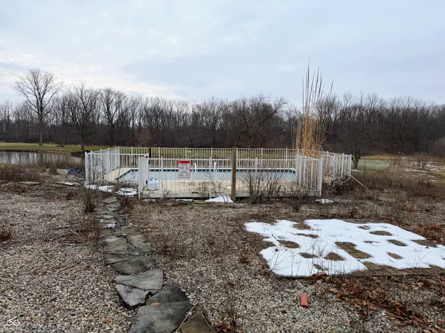 $455,000 | 1197 Chapman Drive, Greenfield, IN 46140