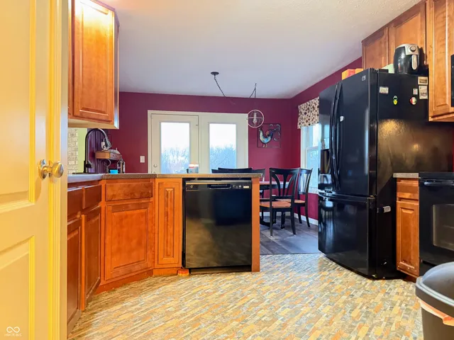 $455,000 | 1197 Chapman Drive, Greenfield, IN 46140