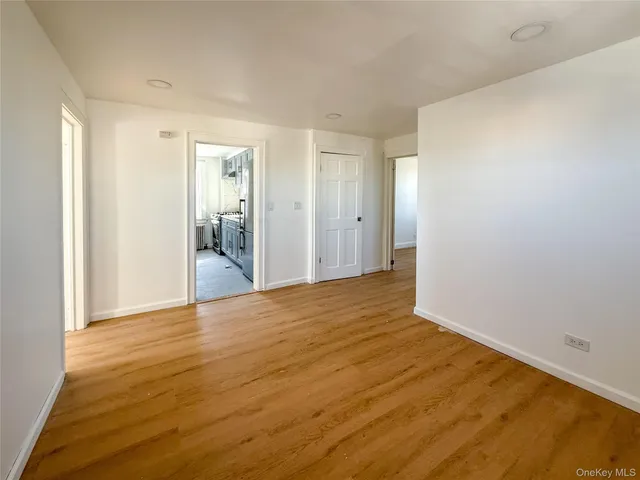 $2,850 | Undisclosed Address, Valley Stream, NY 11580