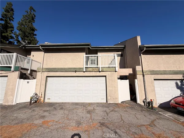 $594,999 | 8341 De Soto Canoga Park, Unit 10, Canoga Park, CA 91304