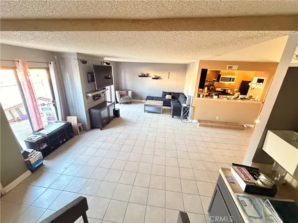 $594,999 | 8341 De Soto Canoga Park, Unit 10, Canoga Park, CA 91304