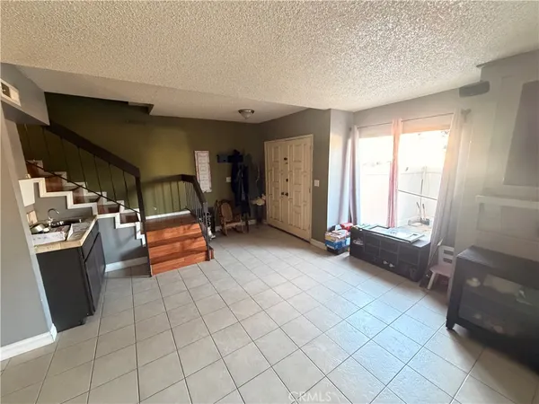 $594,999 | 8341 De Soto Canoga Park, Unit 10, Canoga Park, CA 91304
