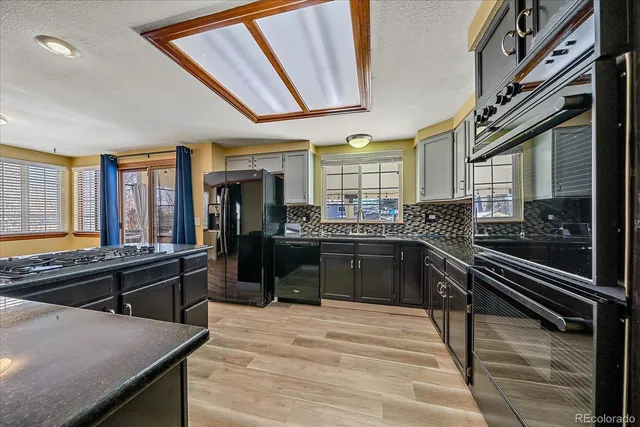 $750,000 | 6810 Simms Court, Arvada, CO 80004