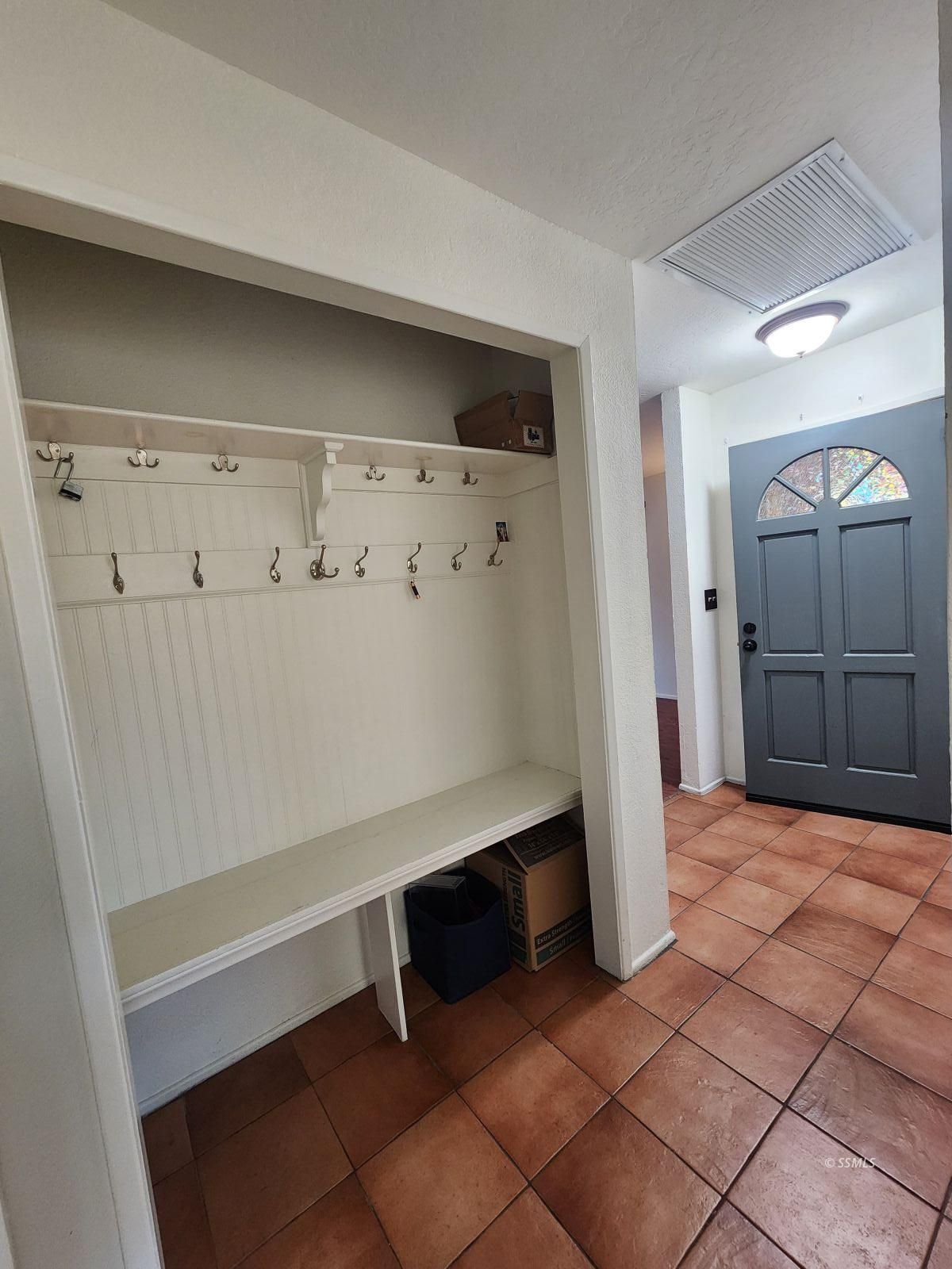932 West Langley Avenue Ridgecrest, CA 93555 - Photo 5 of 23