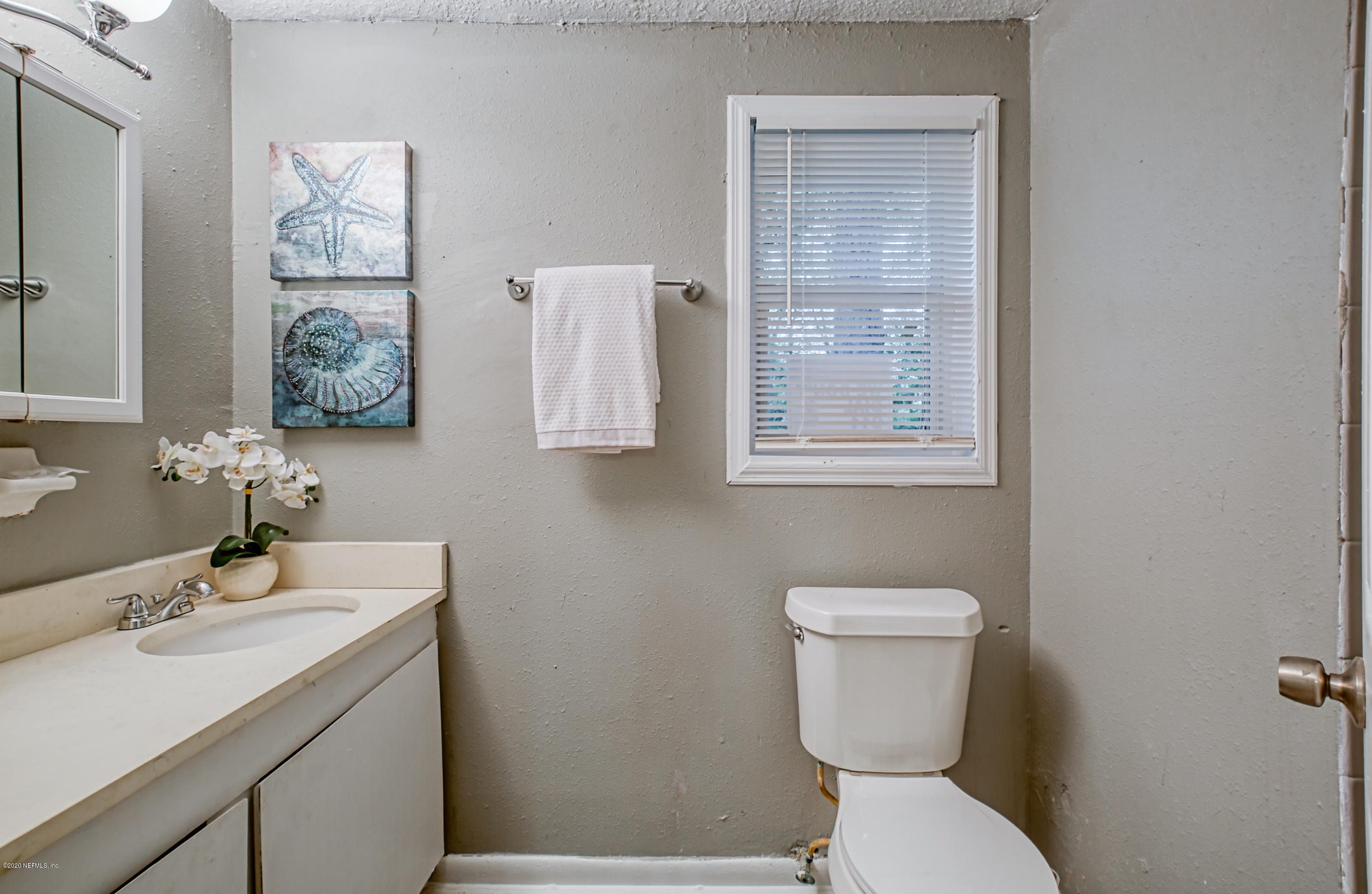 5176 Moncrief Road West Jacksonville, FL 32209 - Photo 9 of 22 Master Bath
