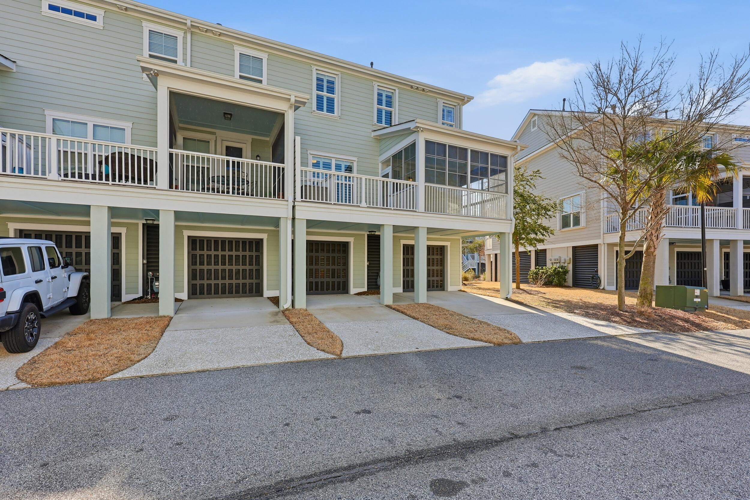 1621 Prince Edward Street Mount Pleasant, SC 29466 - Photo 35 of 64 37_ru4a1567