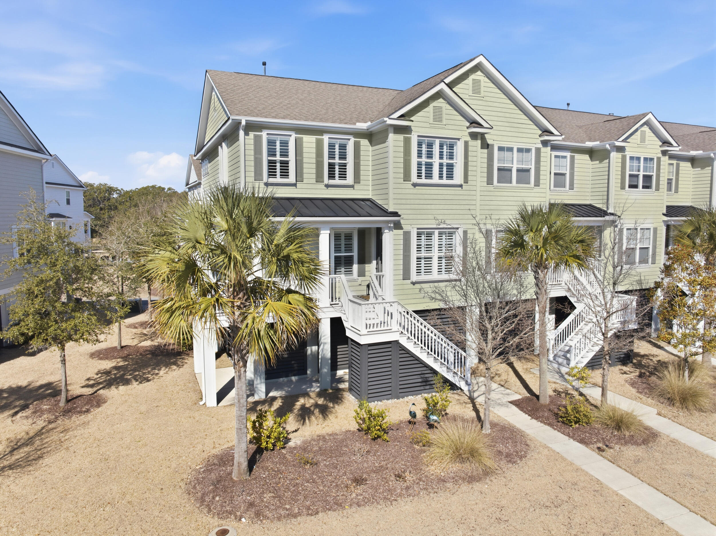 1621 Prince Edward Street Mount Pleasant, SC 29466 - Photo 38 of 64 40_dji_20260210105610_0390_d