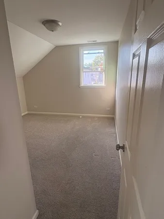 $1,695 | 2733 North Marmora Avenue, Unit 2W, Chicago, IL 60639