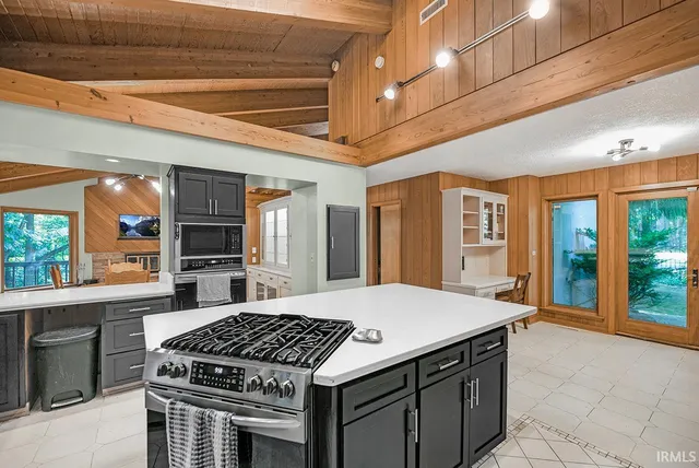 $535,000 | 55944 Dana Drive, Bristol, IN 46507