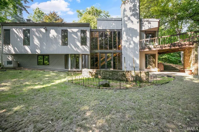 $535,000 | 55944 Dana Drive, Bristol, IN 46507