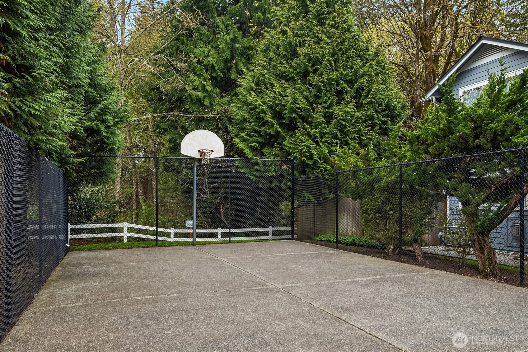 2201 192nd Street Southeast, Unit Z102 Bothell, WA 98012 - Photo 32 of 35