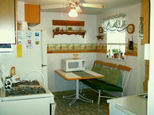 1174 Hamil Road Penn Hills, PA 15147 - Photo 3 of 7 Gallery Image 3